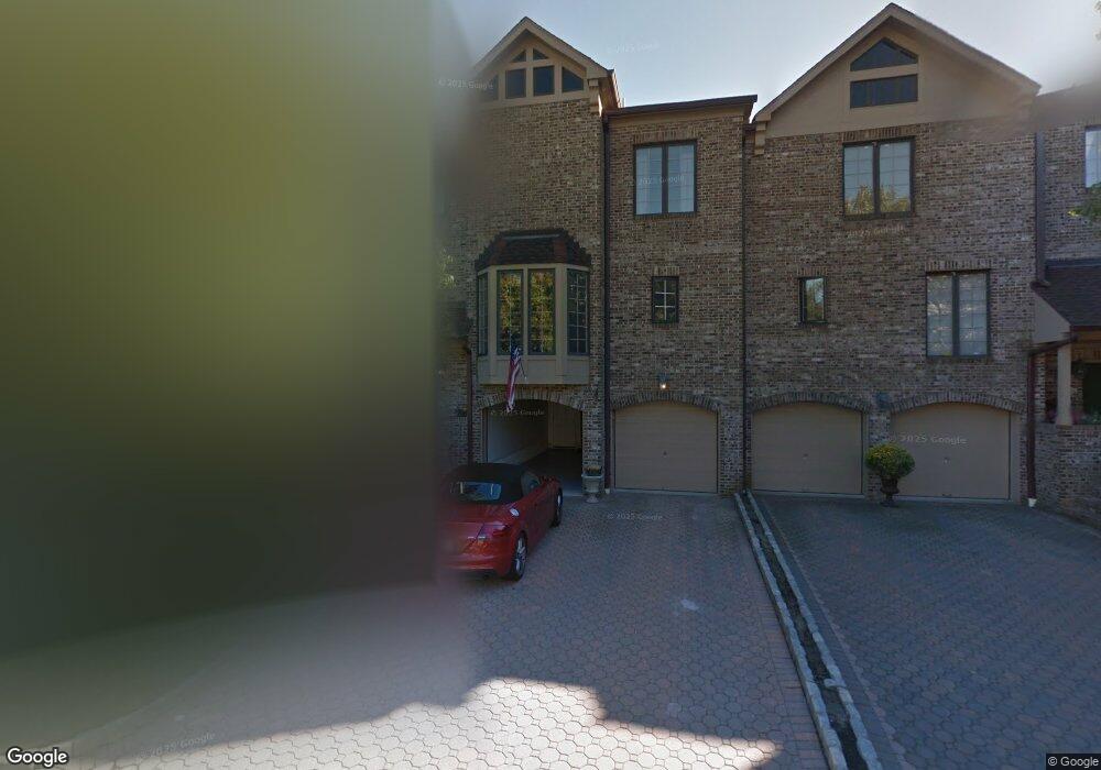 4 Windsor Ct, Saddle River, NJ 07458 - photo 1