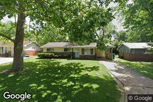 9718 Lanier Dr, Saint Louis, MO 63136