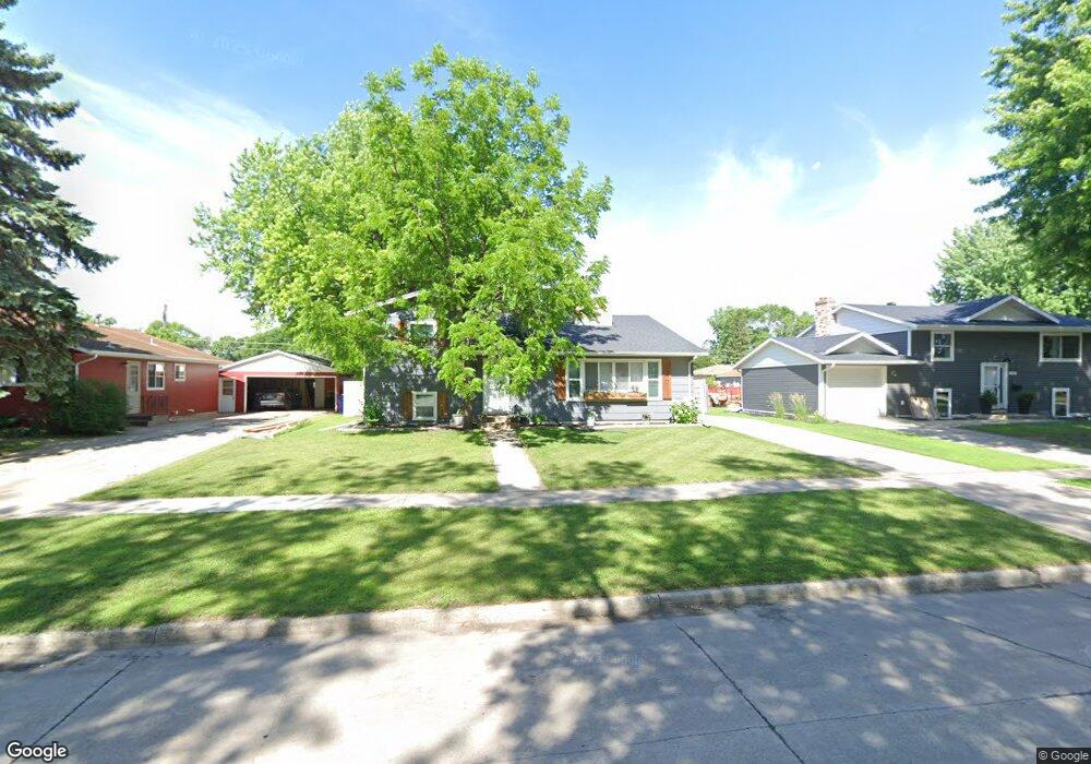 1433 19th St S, Fargo, ND 58103 - photo 1