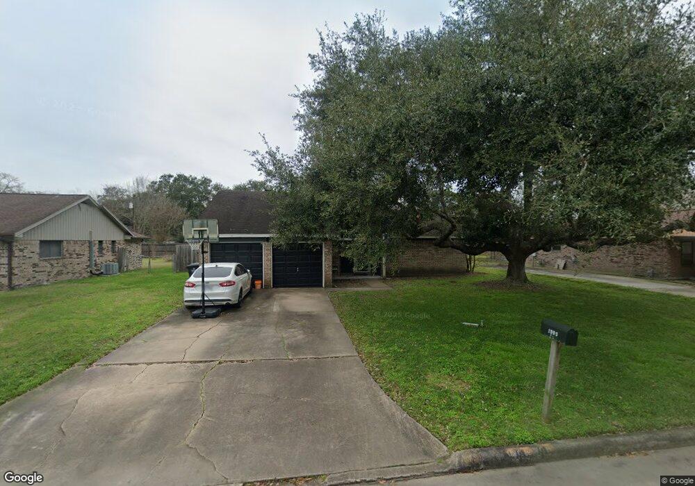 1909 Parkcrest St, Alvin, TX 77511 - photo 1