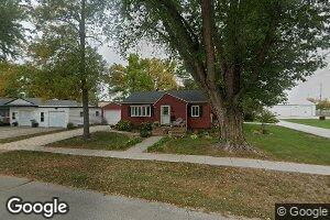 1002 Thompson St, Sheffield, IA 50475