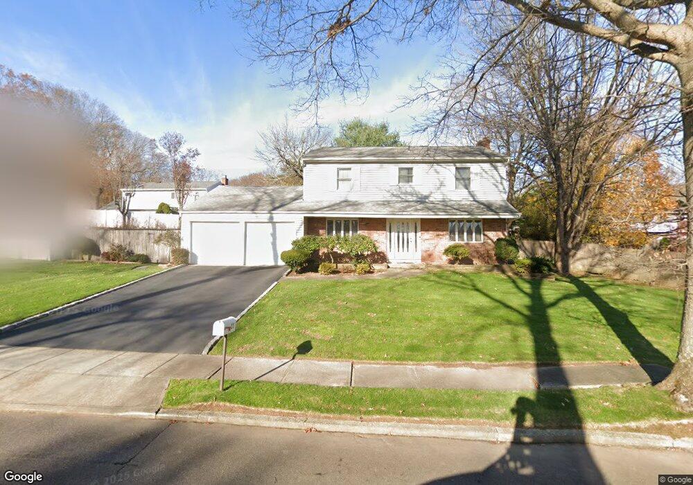 23 Foothill Ln, Dix Hills, NY 11746 - photo 1