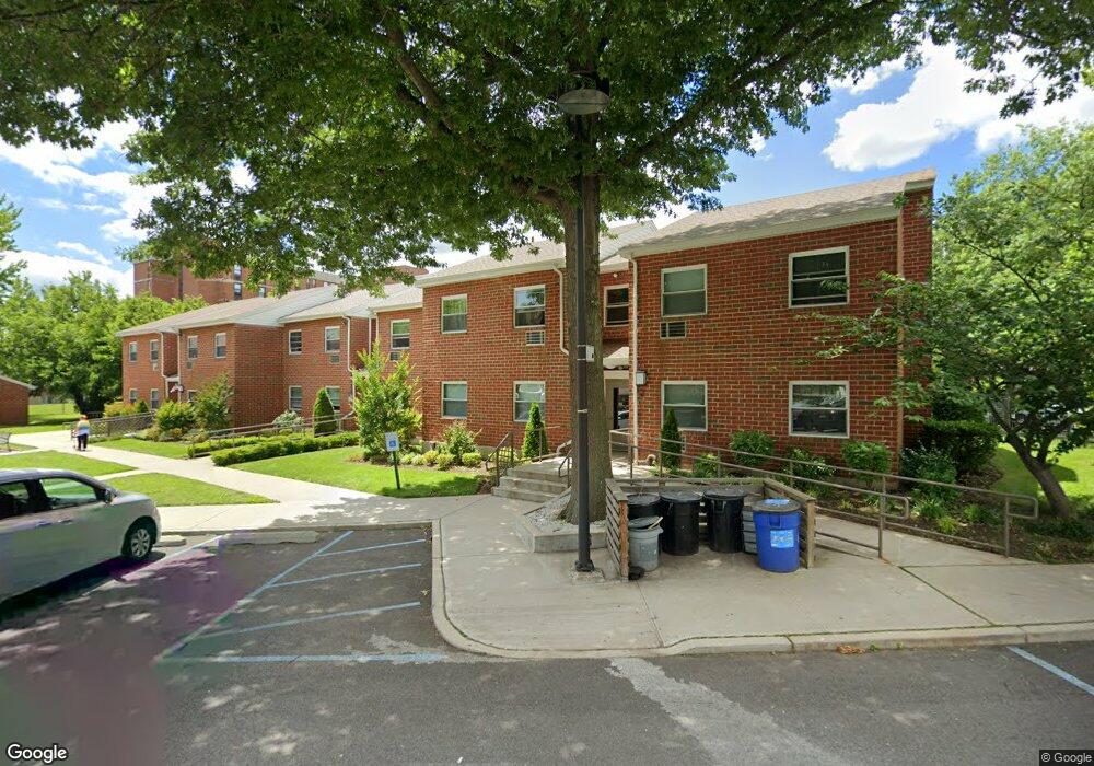 2 Carmel Ct, Staten Island, NY 10304 - photo 1