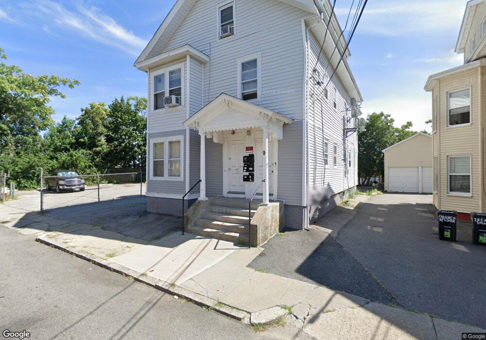 9 Manchester St, Pawtucket, RI 02860 - photo 1