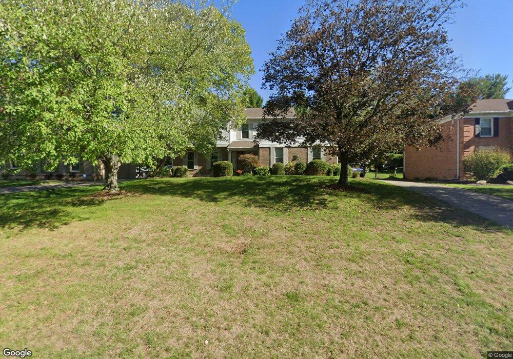 7774 Meadowcreek Dr, Cincinnati, OH 45244 - photo 1