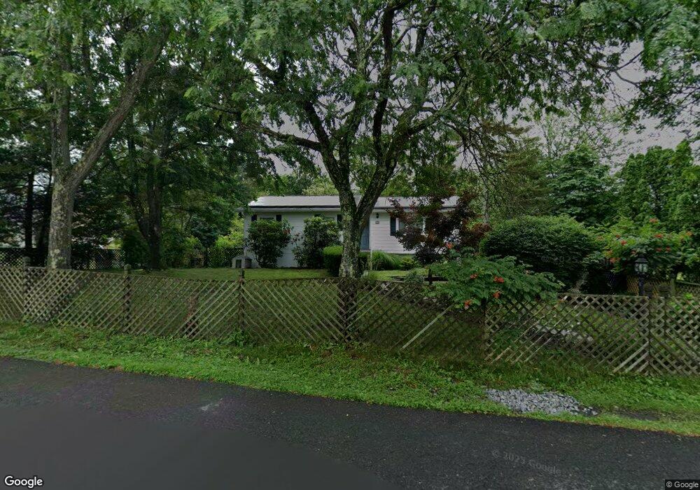 38 Windmill Rd, Poughkeepsie, NY 12601 - photo 1