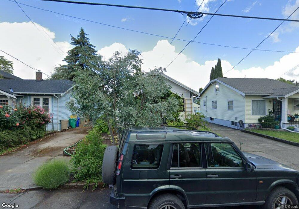 831 N Russet St, Portland, OR 97217 - photo 1