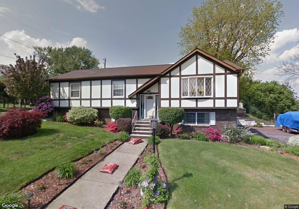 1000 Oram St, Scranton, PA 18504 - photo 1