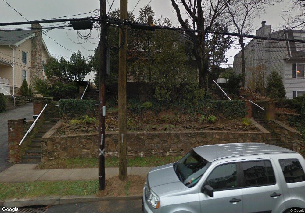 47 Locust St, Greenwich, CT 06830 - photo 1