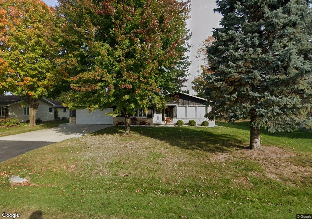 2620 W 1st Ave, Appleton, WI 54914 - photo 1