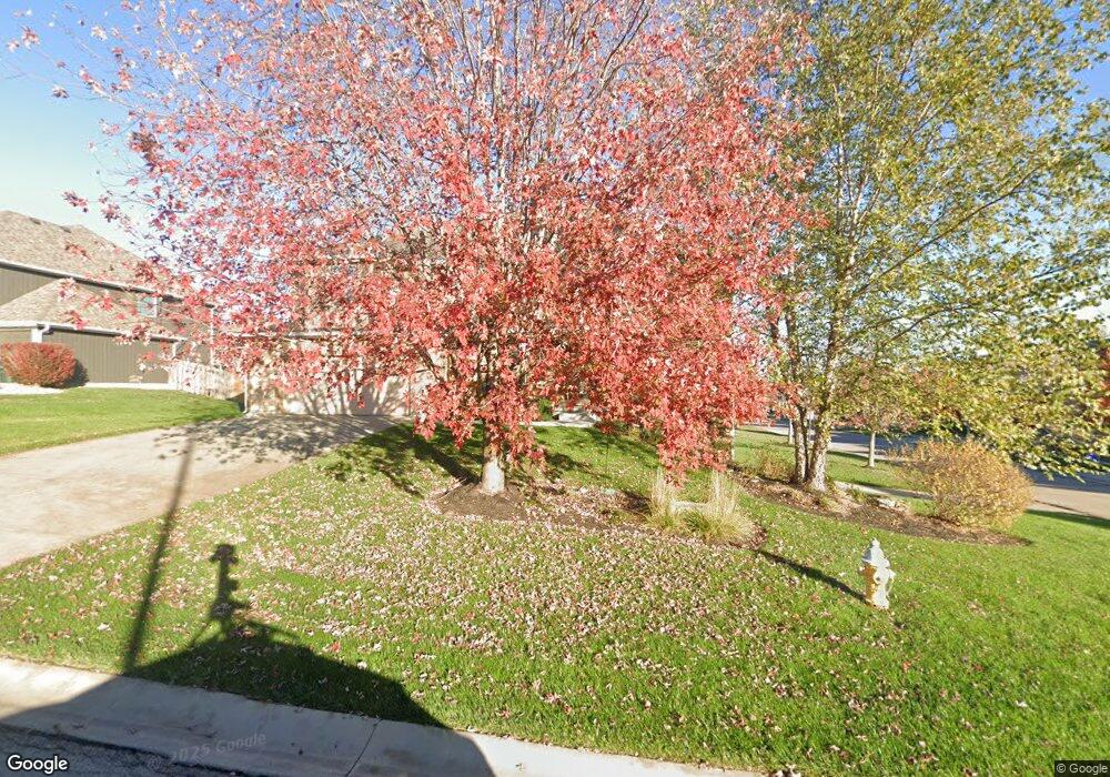 1313 Stone Ln, Lansing, KS 66043 - photo 1