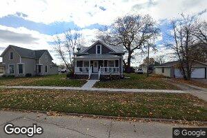 115 E Pleasant Valley St, Sigourney, IA 52591