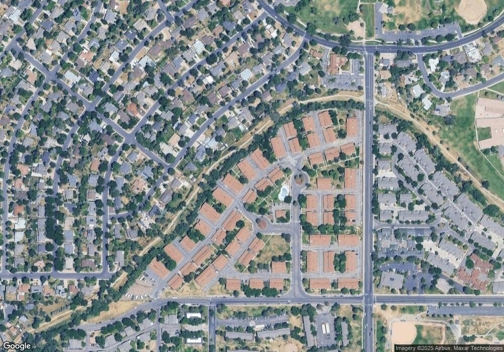 11903 E Canal Dr, Aurora, CO 80011 - photo 1