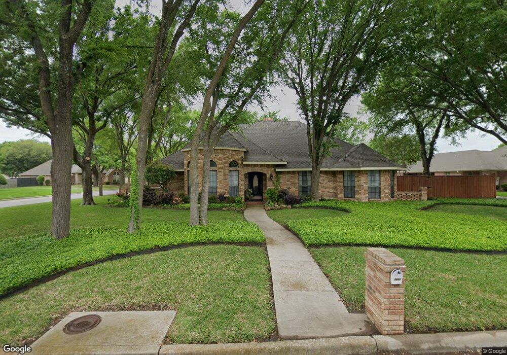 2401 Saint Andrews Dr, Ennis, TX 75119 - photo 1