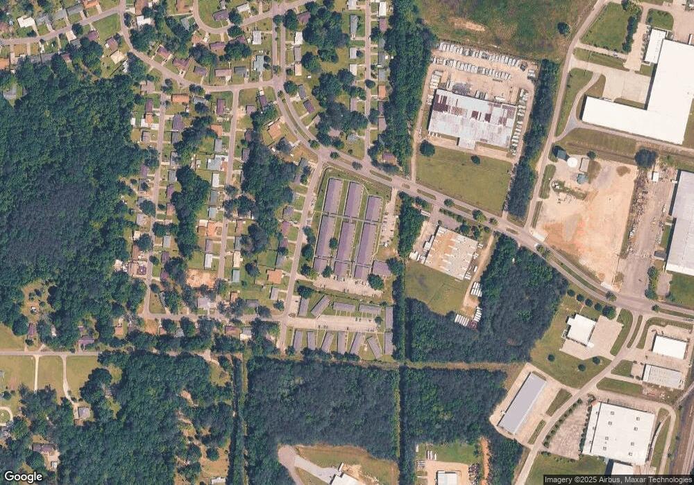 1201 Kingsway Dr, Picayune, MS 39466 - photo 1