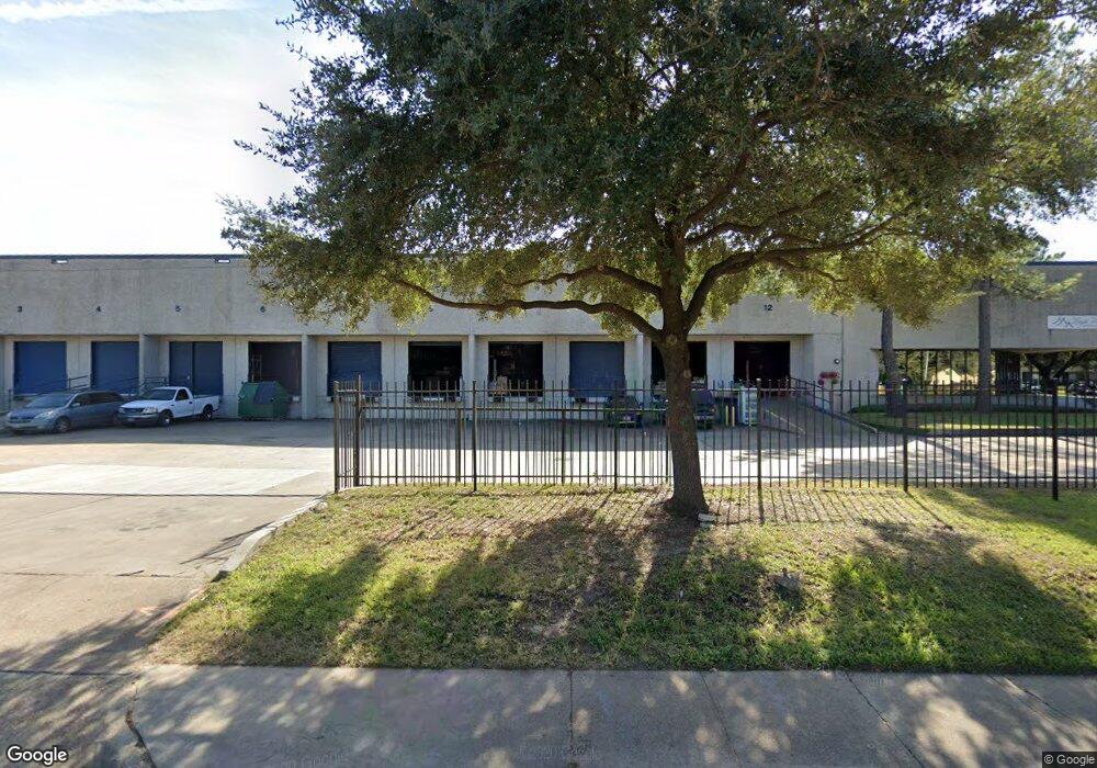9 Crosstimbers St, Houston, TX 77022 - photo 1