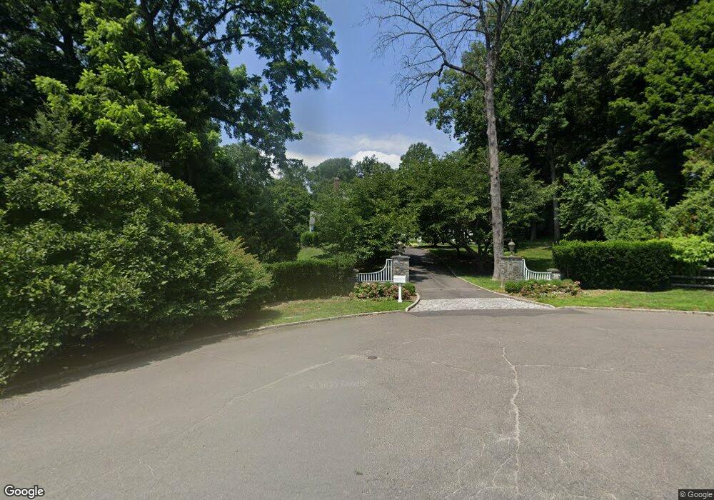 10 Backus Farm Ln, Port Washington, NY 11050 - photo 1