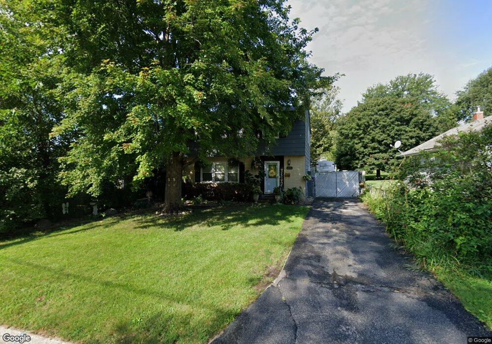 3818 42nd St, Des Moines, IA 50310 - photo 1