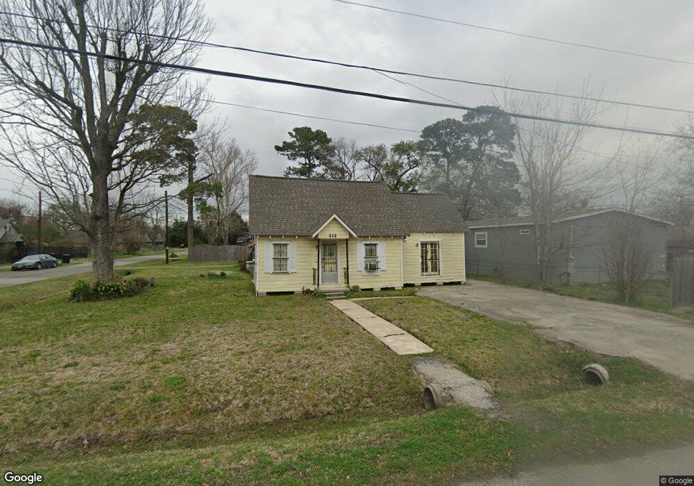 531 Apache St, Houston, TX 77022 - photo 1