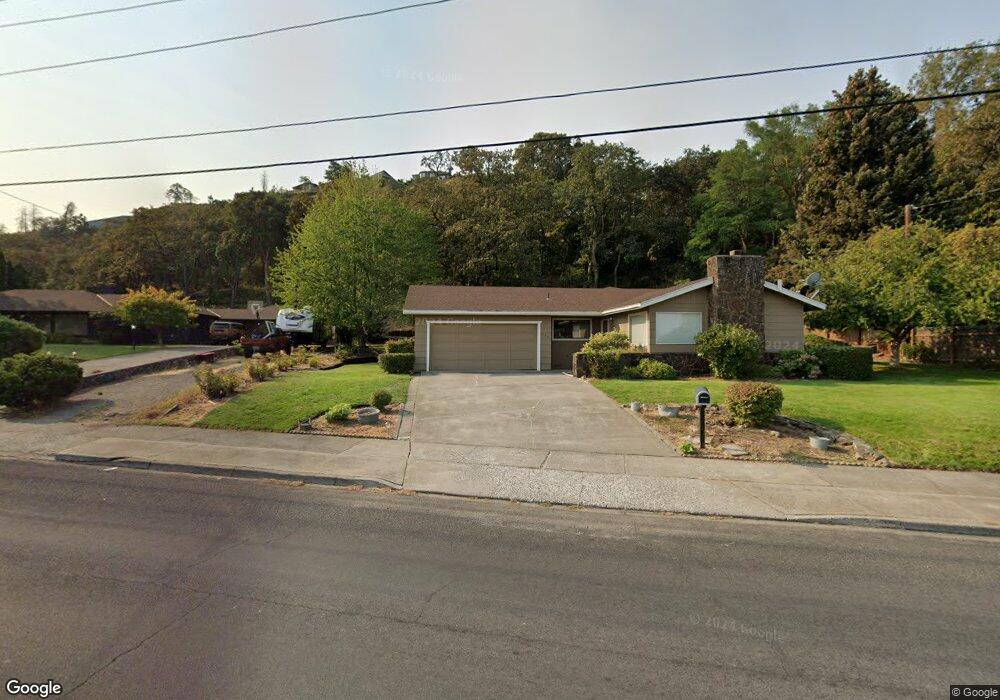 820 E 16th St, the Dalles, OR 97058 - photo 1