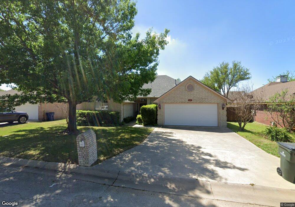 2014 Brooke Dr, Sanger, TX 76266 - photo 1