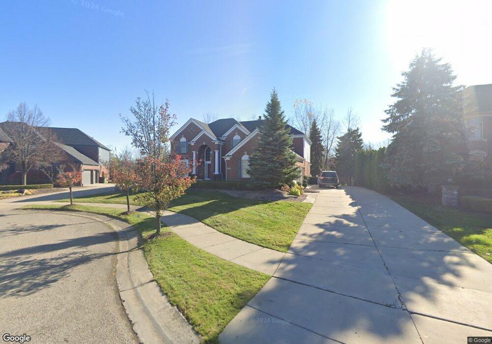 6912 Covington Ct, West Bloomfield, MI 48322 - photo 1