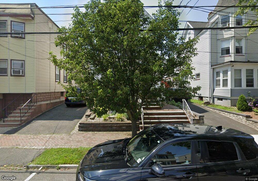 369 Elm St, Kearny, NJ 07032 - photo 1