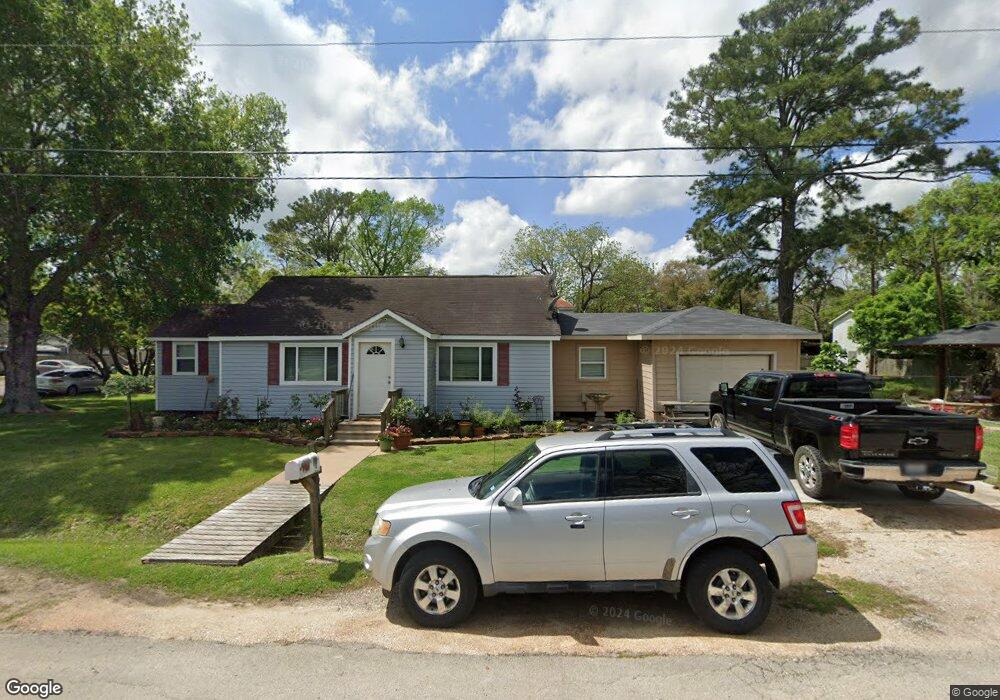 2418 Elm Ave, Bay City, TX 77414 - photo 1