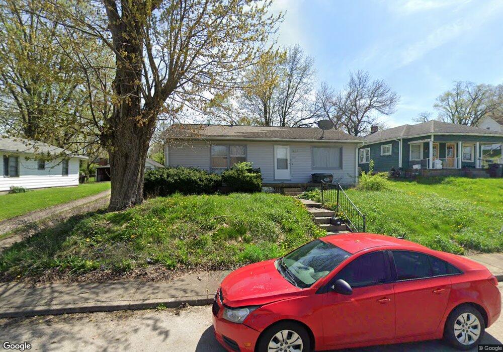 1319 W 10th St, Anderson, IN 46016 - photo 1