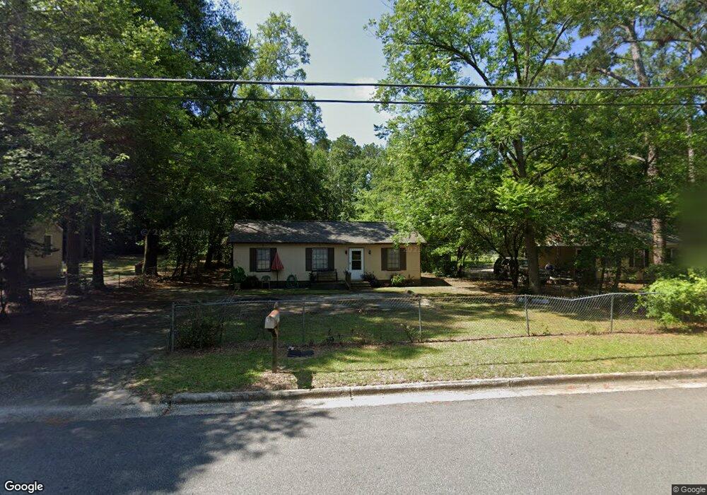1120 W Waddell Ave, Albany, GA 31707 - photo 1