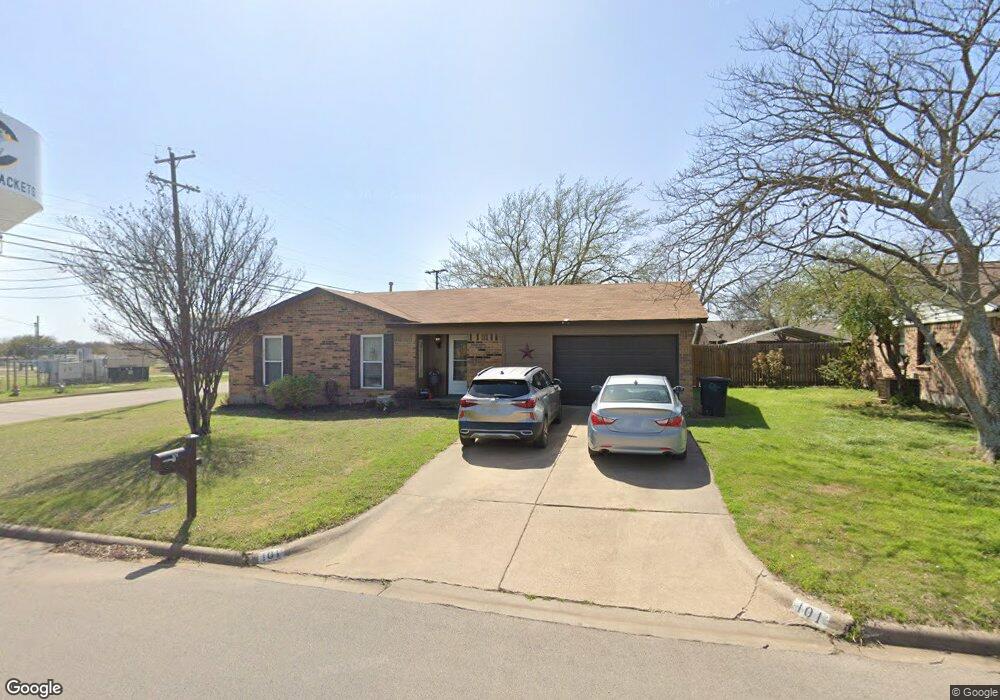 101 Wren Ct, Cleburne, TX 76033 - photo 1