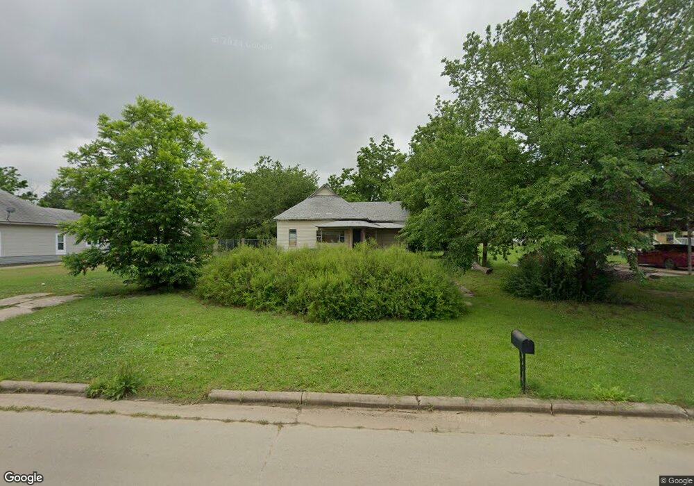 619 S Cleveland Ave, Cushing, OK 74023 - photo 1