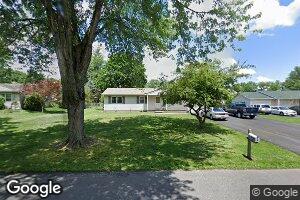 10 Hanover Dr, Cookstown, NJ 08511
