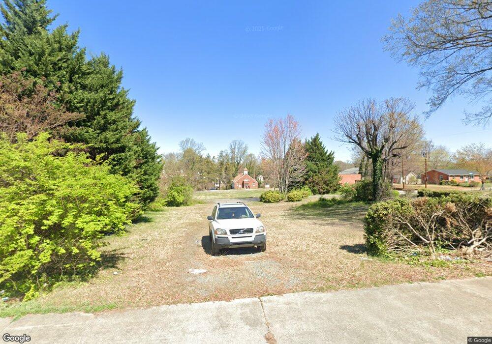 926 E Twenty 3rd St, Winston-Salem, NC 27105 - photo 1