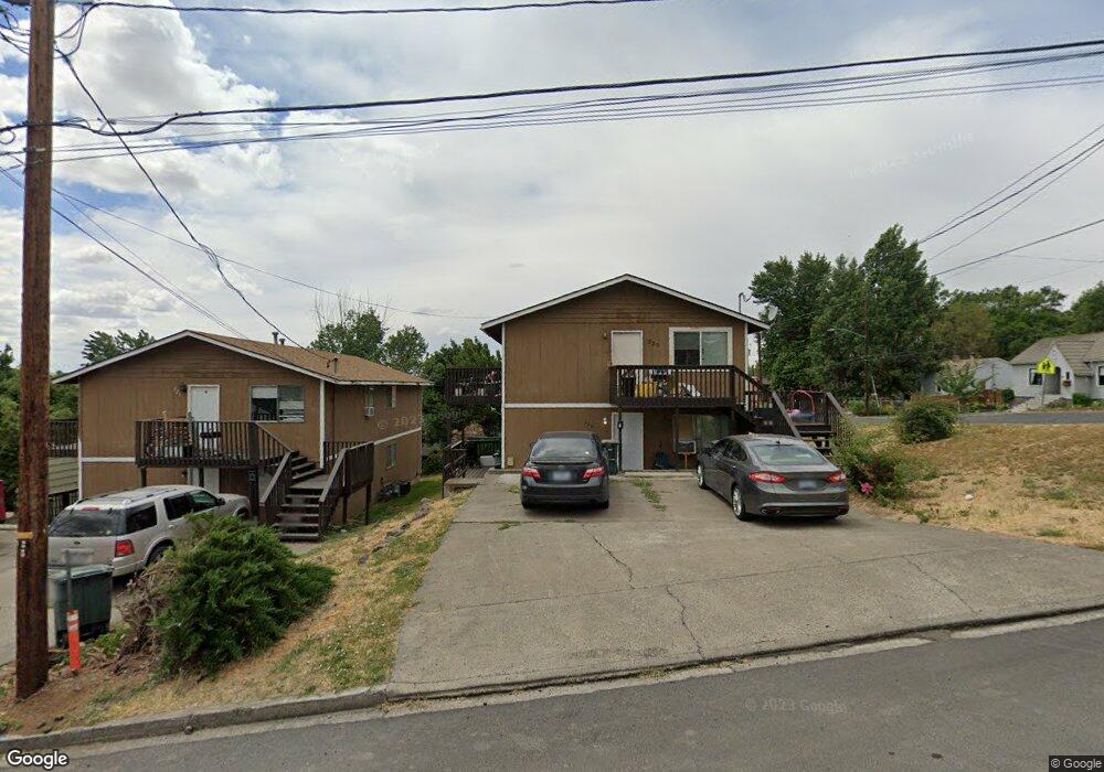 223 NW 12th St, Pendleton, OR 97801 - photo 1