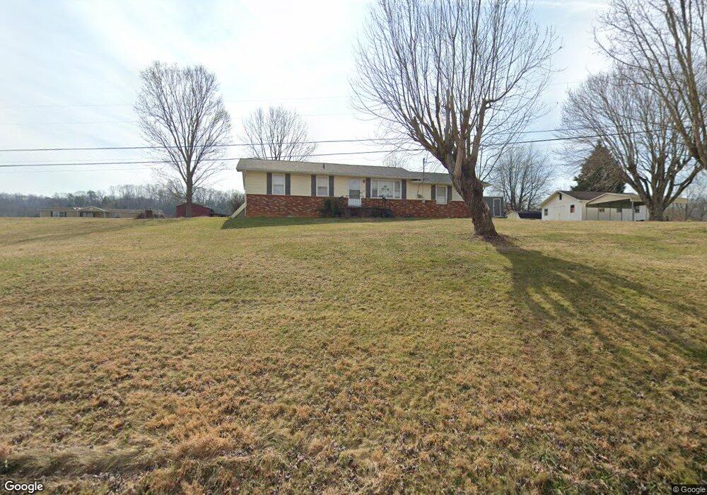 349 Woodlyn Rd, Johnson City, TN 37601 - photo 1
