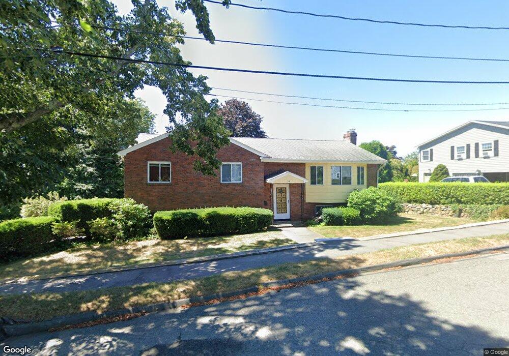 34 Mohawk Rd, Marblehead, MA 01945 - photo 1