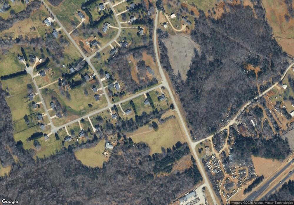 135 Cedar Creek Dr, Alto, GA 30510 - photo 1