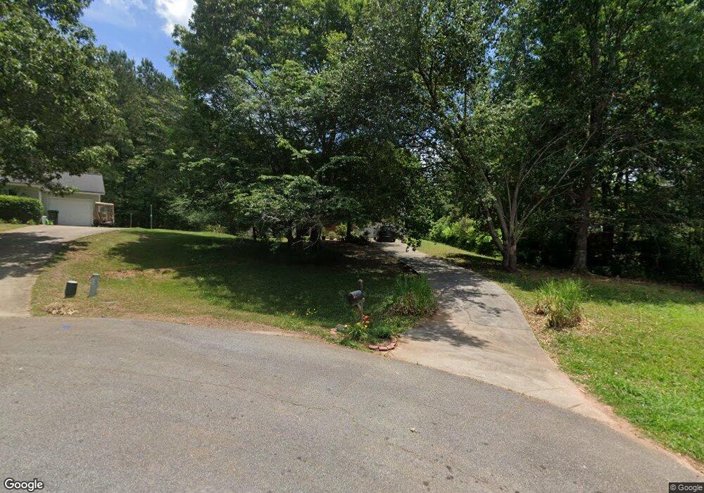 235 Spring Cir, Senoia, GA 30276 - photo 1