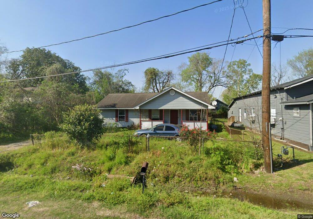 768 Enterprise St, Houston, TX 77088 - photo 1