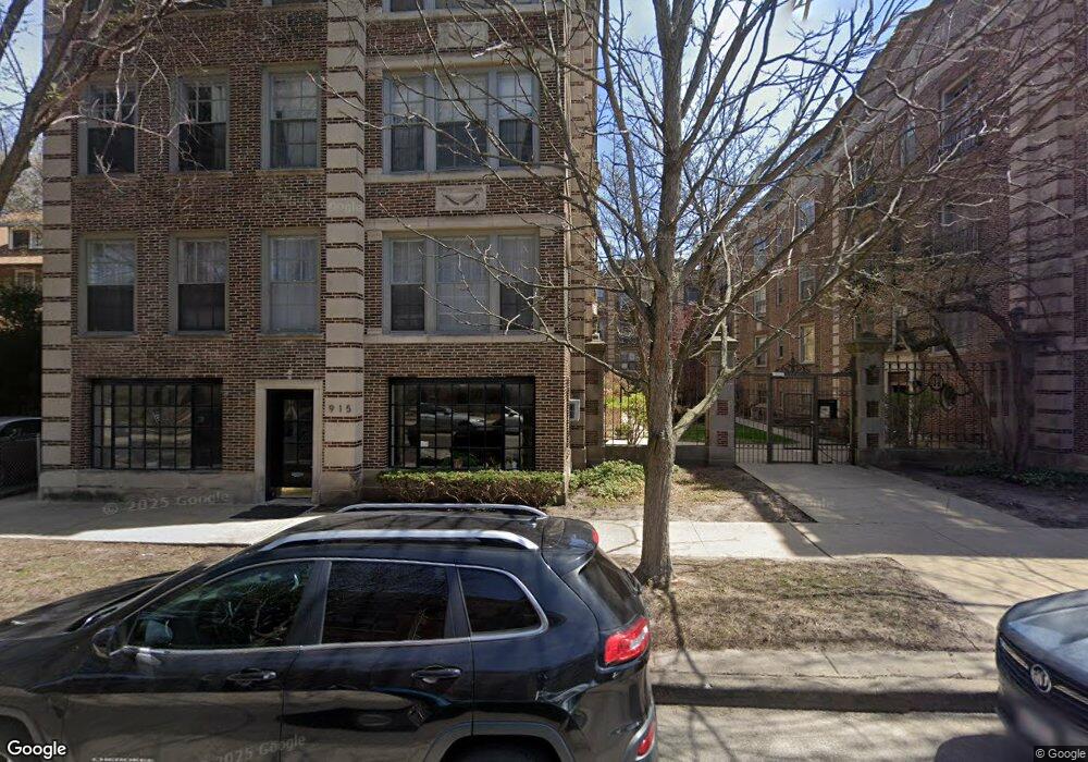 911 Elmwood Ave unit E3, Evanston, IL 60202 - photo 1