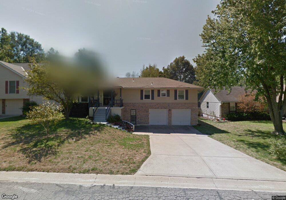 1900 NW Willowbrook Dr, Blue Springs, MO 64015 - photo 1