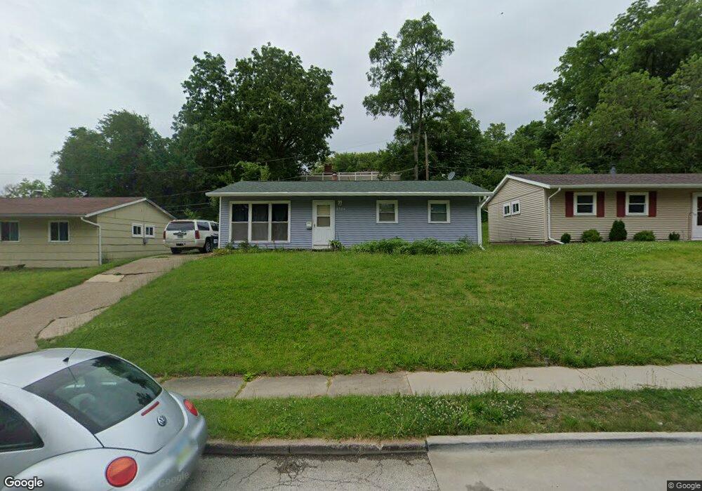 1524 Spring St, Davenport, IA 52803 - photo 1