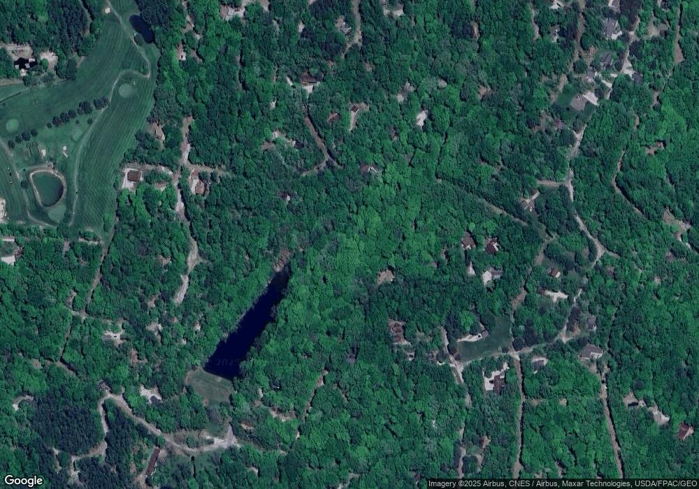 30 Seneca Ln unit 30, Hide A Way Hills, OH 43107 - photo 1