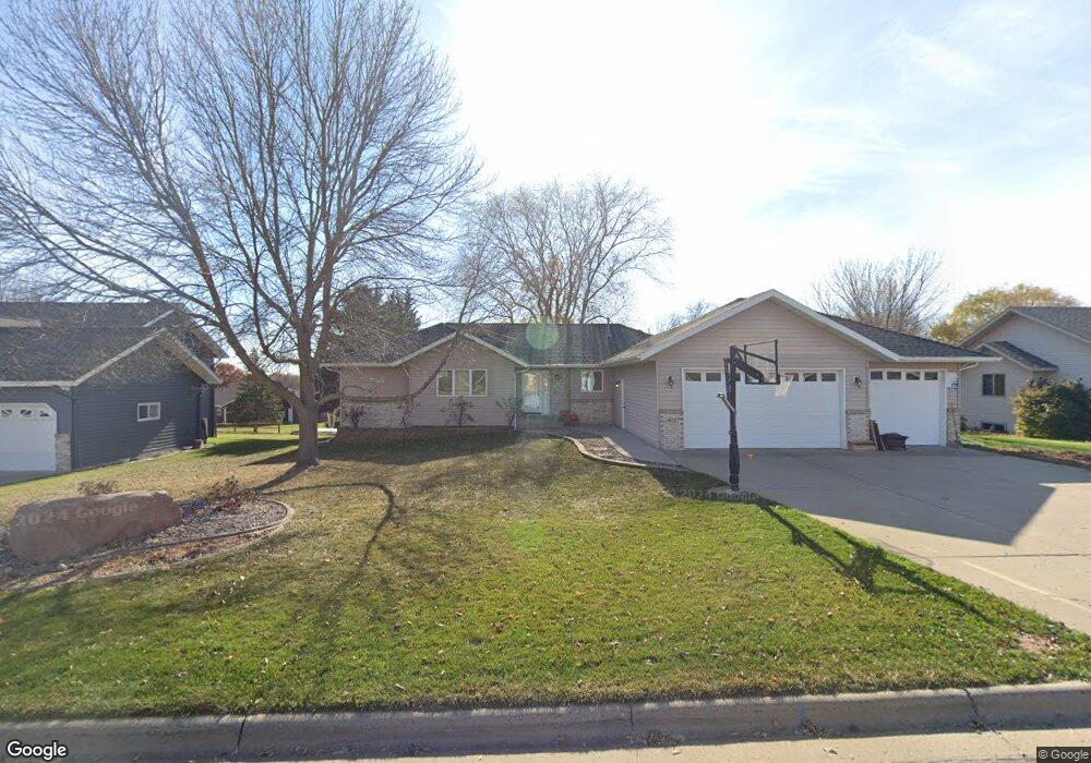 412 15th St N, Sauk Rapids, MN 56379 - photo 1