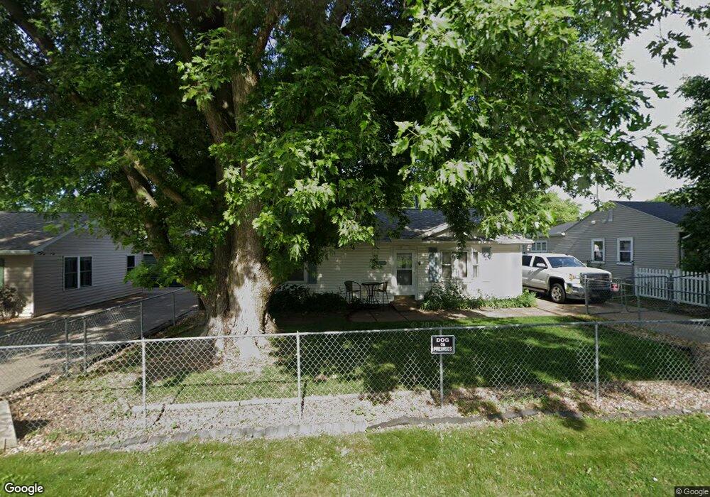 7214 N Oak St, Davenport, IA 52806 - photo 1