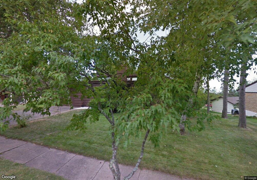 2030 Lakeview Dr, Duluth, MN 55803 - photo 1