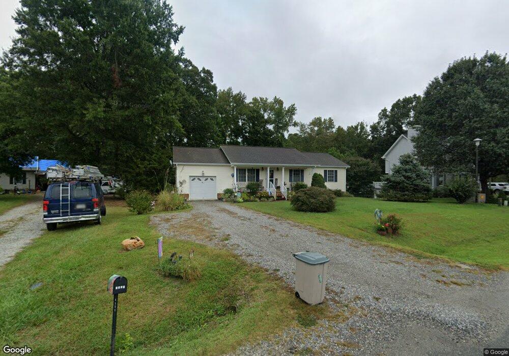 1337 Hoskins Dr, Tappahannock, VA 22560 - photo 1