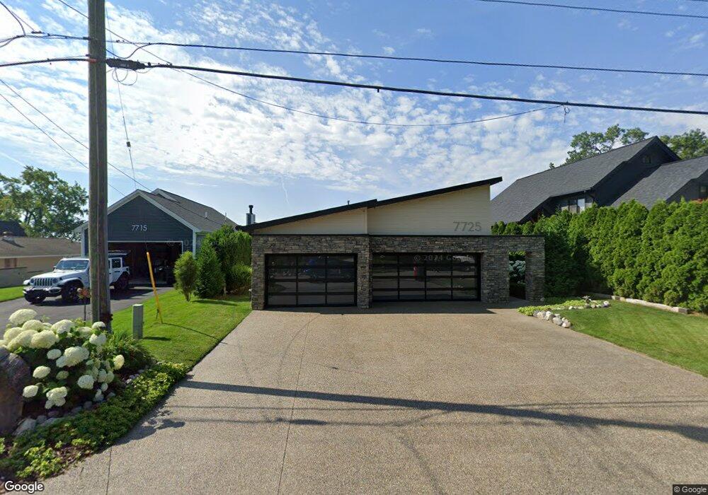 7725 Locklin, West Bloomfield, MI 48324 - photo 1