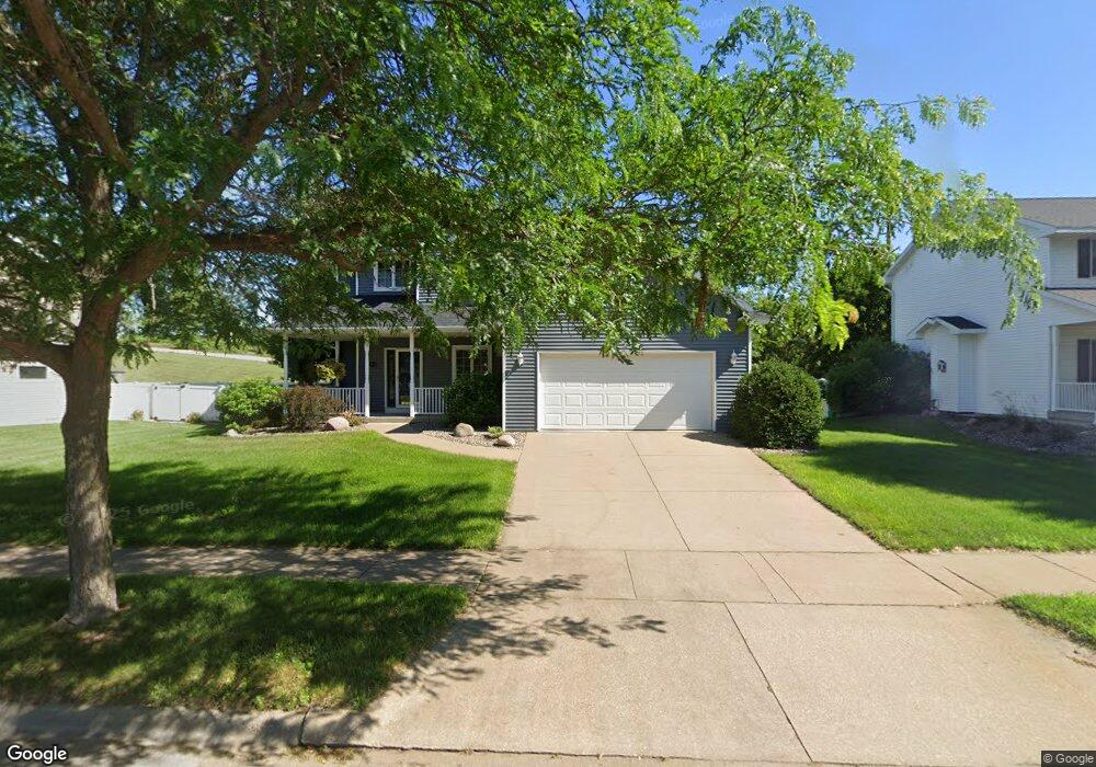 1011 Eastwood St, Holmen, WI 54636 - photo 1